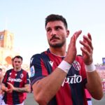 Riccardo Orsolini festeggia la vittoria dopo Bologna-Genoa