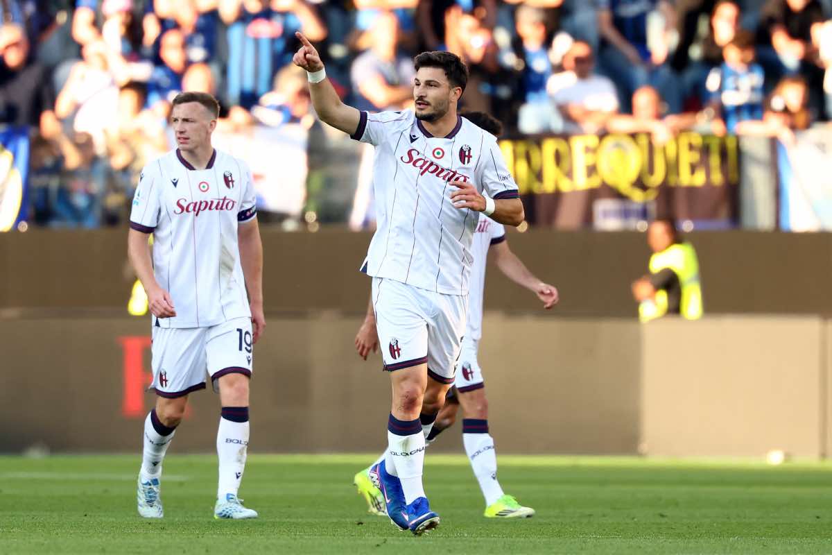 Riccardo Orsolini esulta dopo il gol in Atalanta-Bologna