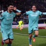 Orsolini e Fabbian esultano dopo un gol