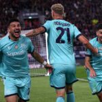 Orsolini e Cambiaghi esultano dopo un gol