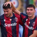 Cambiaghi e Orsolini esultano dopo il gol