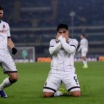 Orsolini e Castro esultano dopo il gol