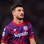 Riccardo Orsolini con la maglia del Bologna