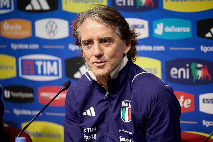 Roberto Mancini in conferenza ai tempi dell'Italia
