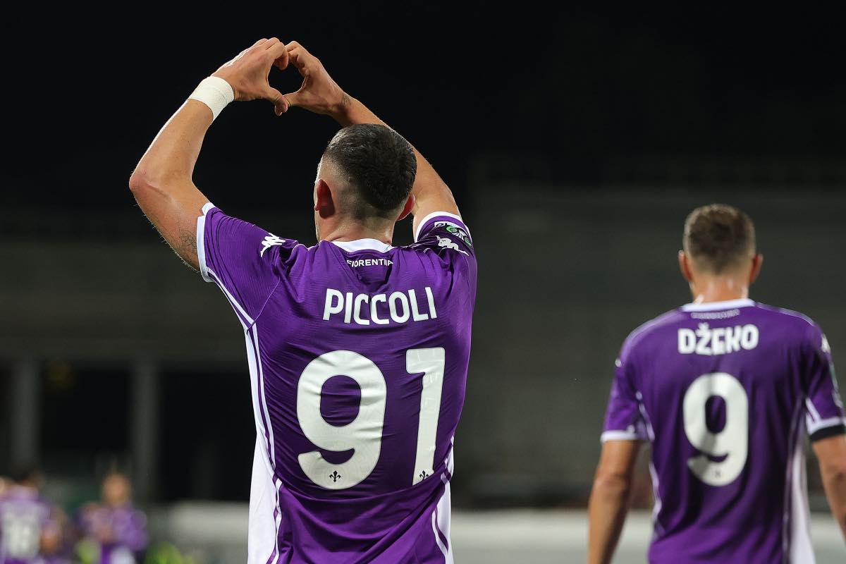 Roberto Piccoli esulta dopo il gol in Fiorentina-Sigma Olomuc di Conference League