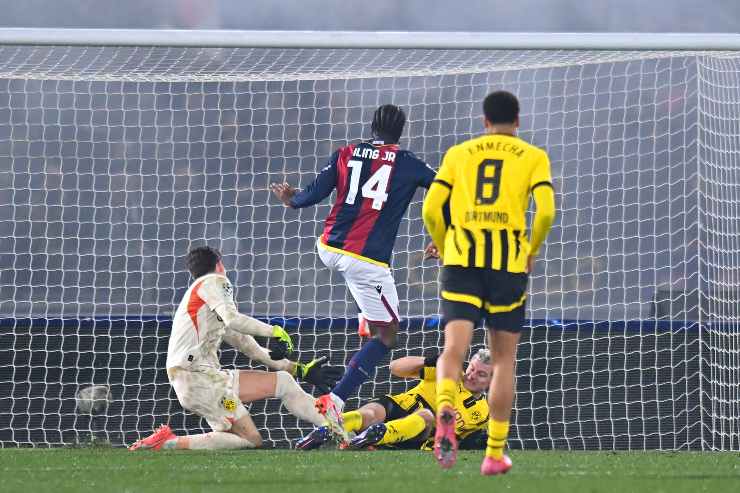 Iling-Junior in gol contro il Borussia Dortmund