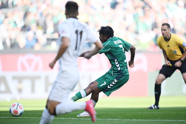 Mbangula in azione