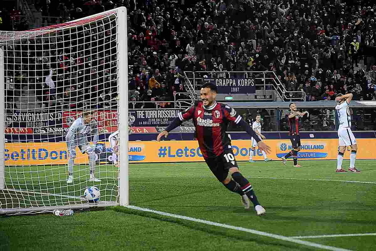 Nicola Sansone of Bologna FC celebrates after scoring his team's second goal during the Serie A match between Bologna FC and Internazionale at Stadio Renato Dall'Ara on April 27, 2022 in Bologna, Italy.