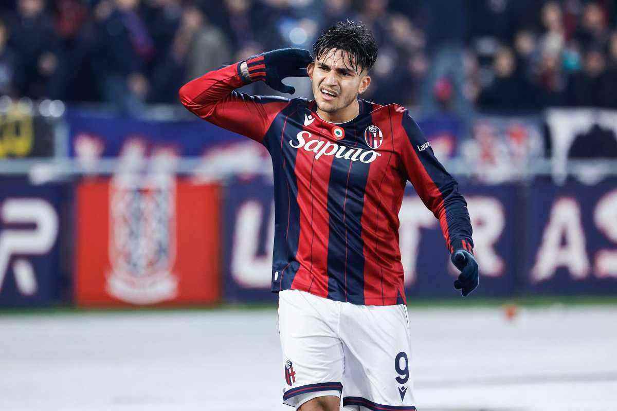 Santiago Castro in campo con il Bologna