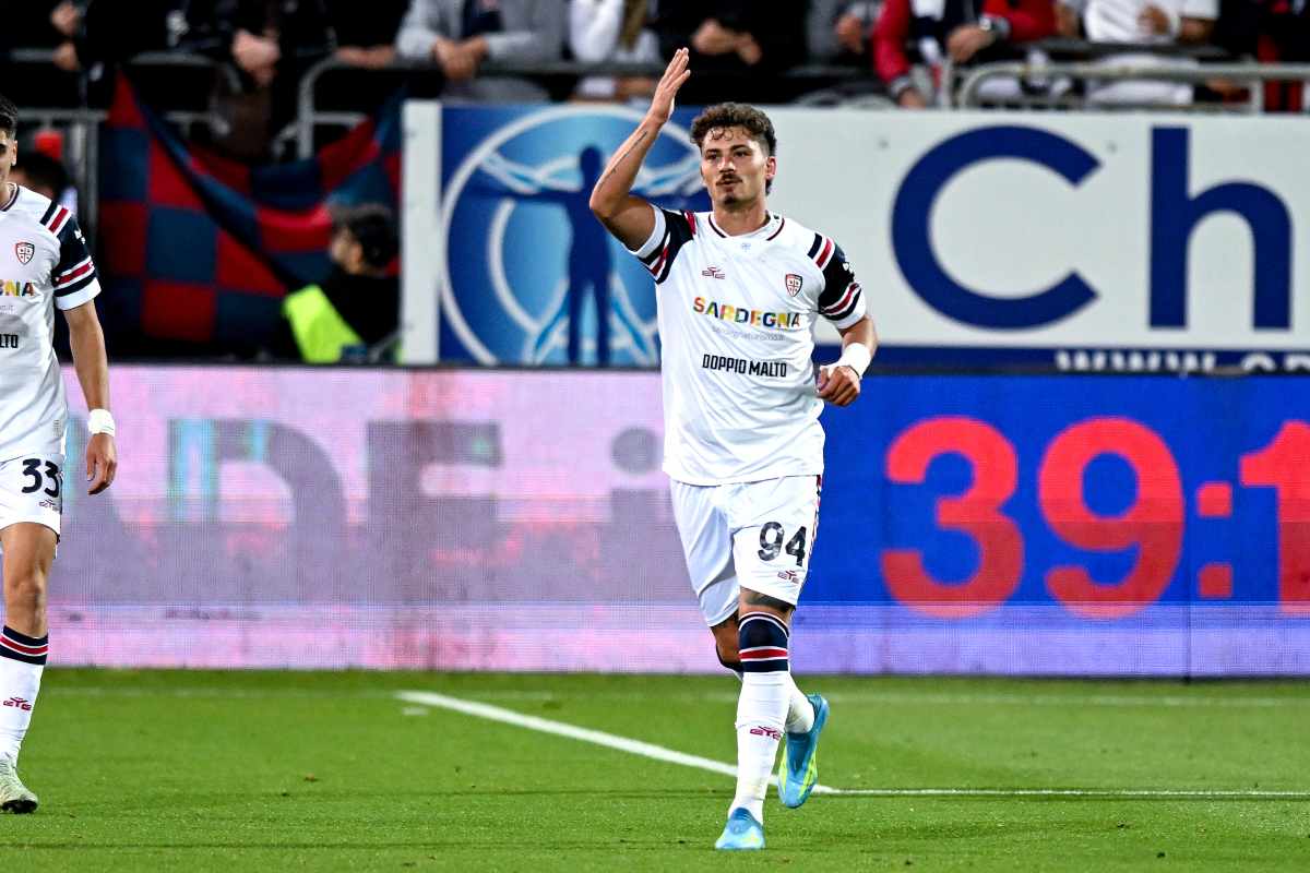 Sebastiano Esposito rompe con il Cagliari: anche il Bologna sulle sue tracce
