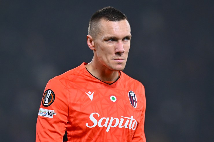 Lukasz Skorupski of Bologna FC during the UEFA Europa League 2025/26 Knockout Play-off Second Leg match between Bologna FC 1909 and SK Brann at Stadio Renato Dall'Ara on February 26, 2026 in Bologna, Italy.
