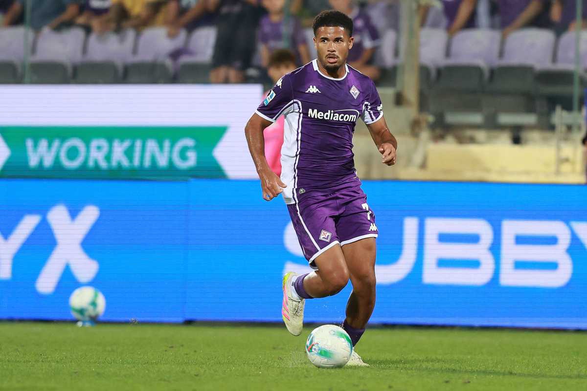 Simon Sohm of ACF Fiorentina in action during the Serie A match between ACF Fiorentina and Como 1907 at Artemio Franchi on September 21, 2025 in Florence, Italy.