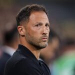 ISTANBUL, TURKEY - SEPTEMBER 14: Head coach Domenico Tedesco of Fenerbahce looks on during the Trendyol Süper Lig match between Fenerbahçe SK and Trabzonspor at Ulker Sukru Saracoglu Stadium on September 14, 2025 in Istanbul, Turkey.