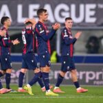 Dallinga saluta i tifosi