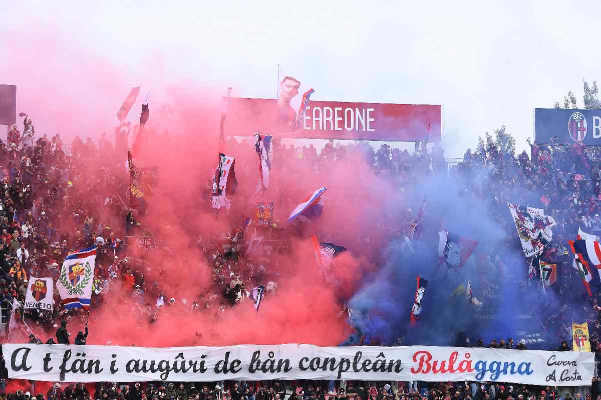 I tifosi del Bologna durante la partita contro il Pisa