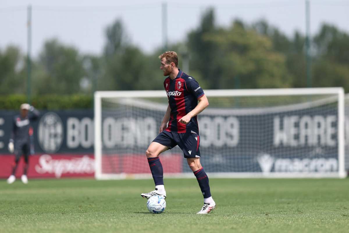 Tommaso Pobega in azione durante un’amichevole del Bologna