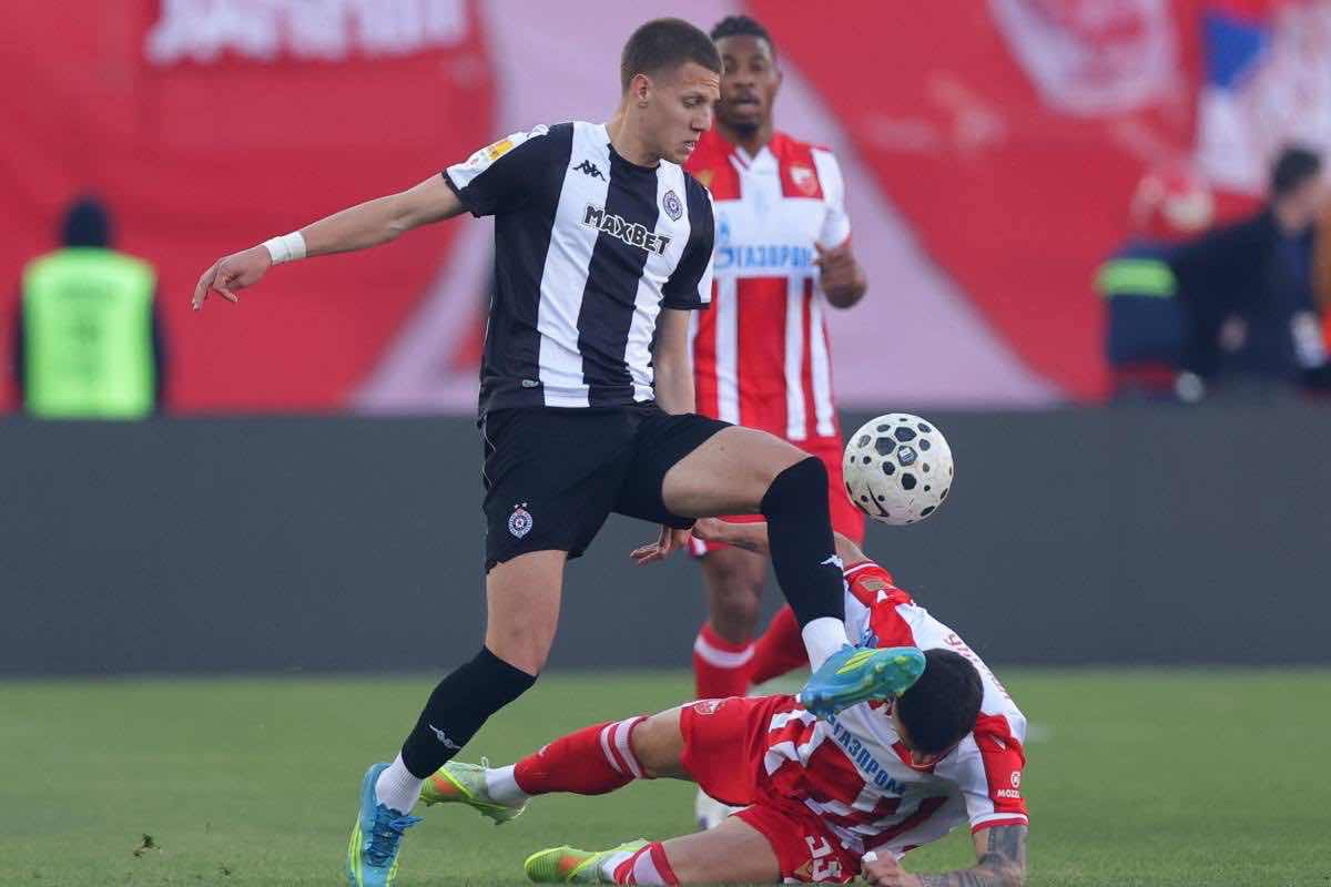 Ognjen Ugresic in azione durante Partizan Belgrado-Stella Rossa