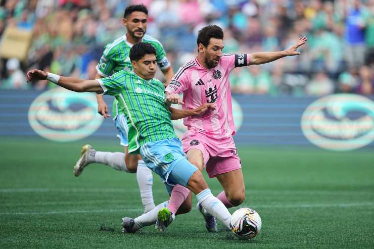 Vargas contro Messi