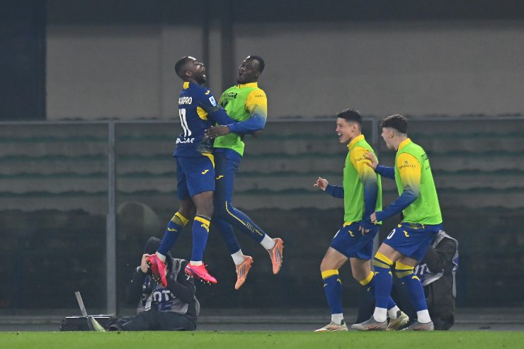 Verona squadra dopo il gol