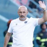 Vincenzo Italiano saluta