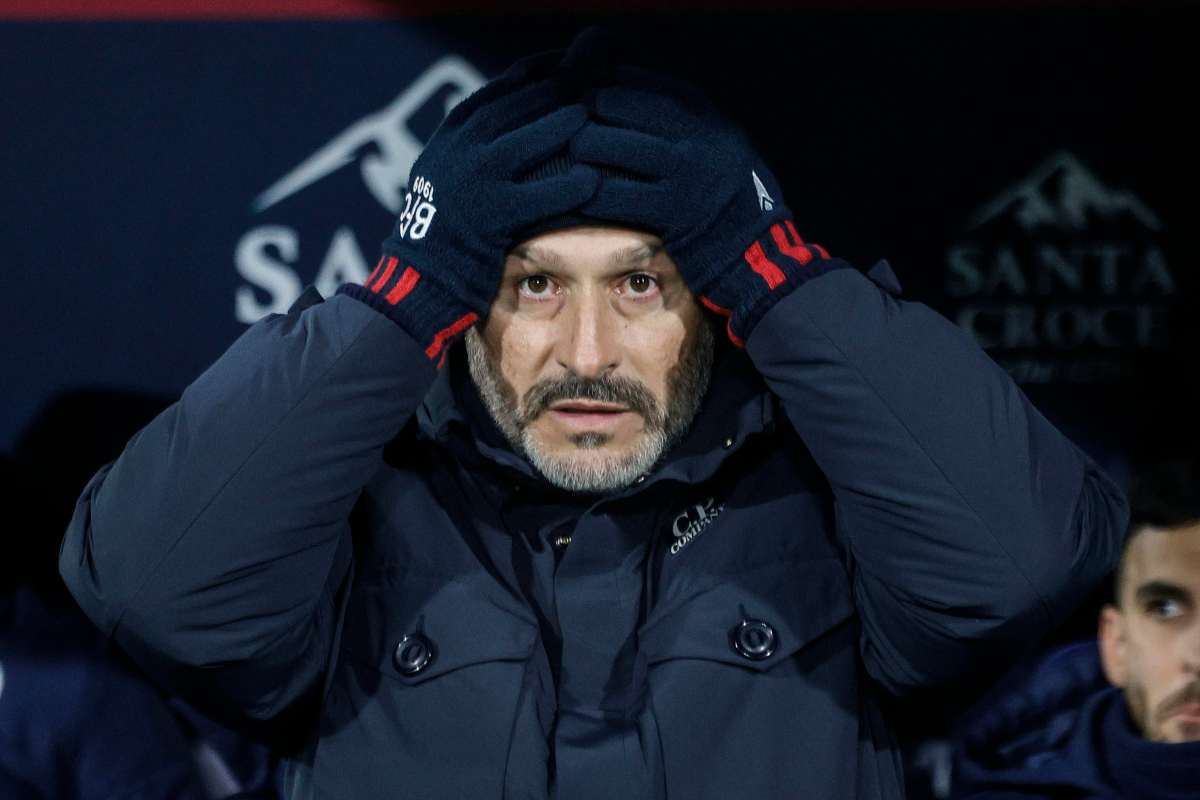 Vincenzo Italiano con le mani in testa