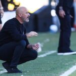 Vincenzo Italiano dà indicazioni dalla panchina