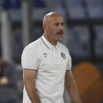 Vincenzo Italiano sconsolato dopo il vantaggio giallorosso firmato da Wesley