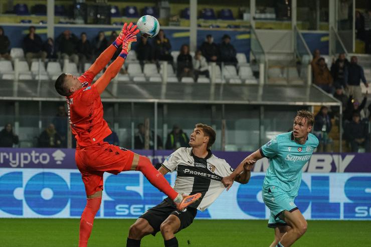 Lukasz Skorupski in uscita durante Parma-Bologna
