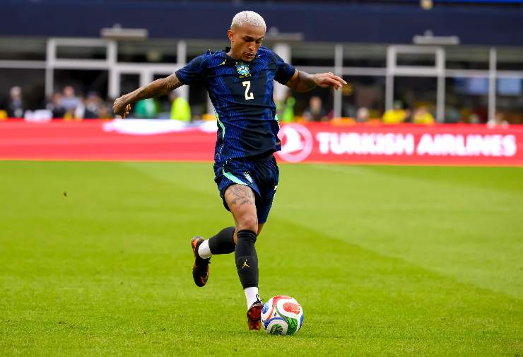 Wesley in azione con la maglia del Brasile