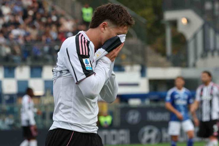 Kenan Yildiz, mani in faccia per lui