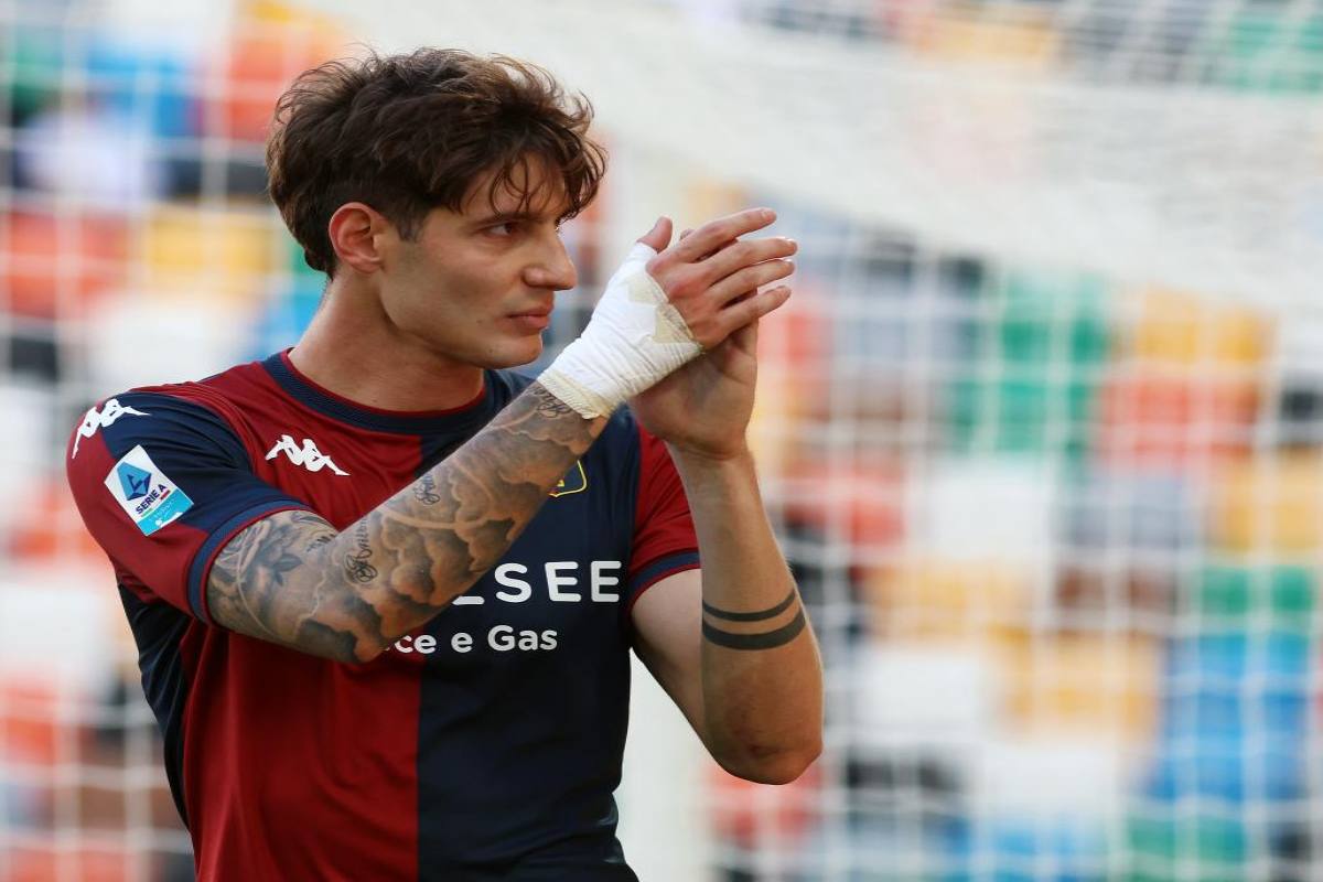 Alessandro Zanoli con la maglia del Genoa