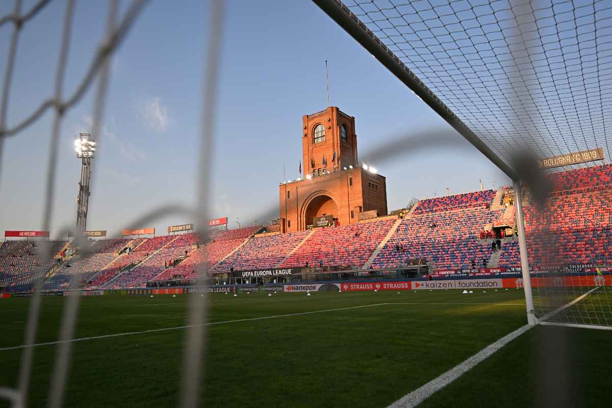 Bologna, i tabloid esaltano l’atmosfera del Dall’Ara. “Primo tempo dominante…”