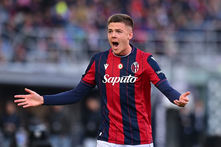 Emil Holm con la maglia del Bologna