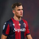 Thijs Dallinga con la maglia del Bologna