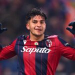 Santiago Castro con la maglia del Bologna