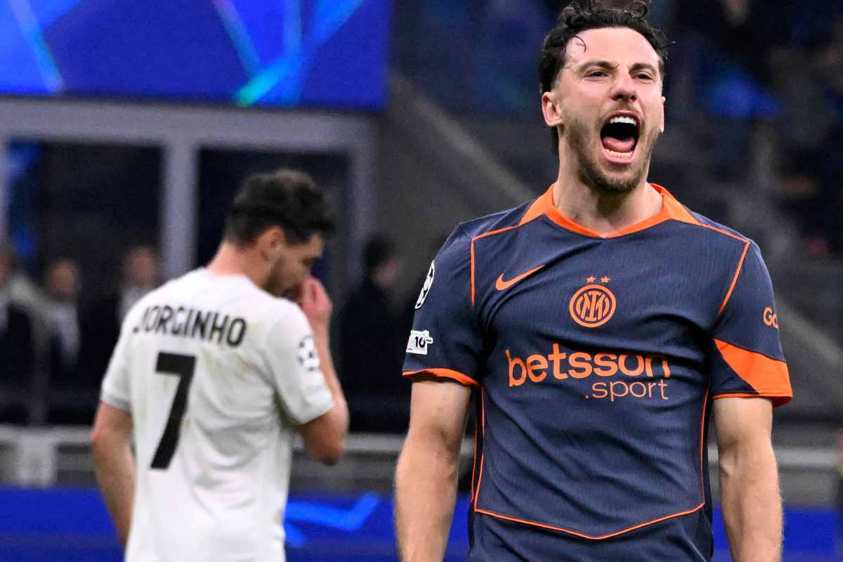 Carlos Augusto esulta