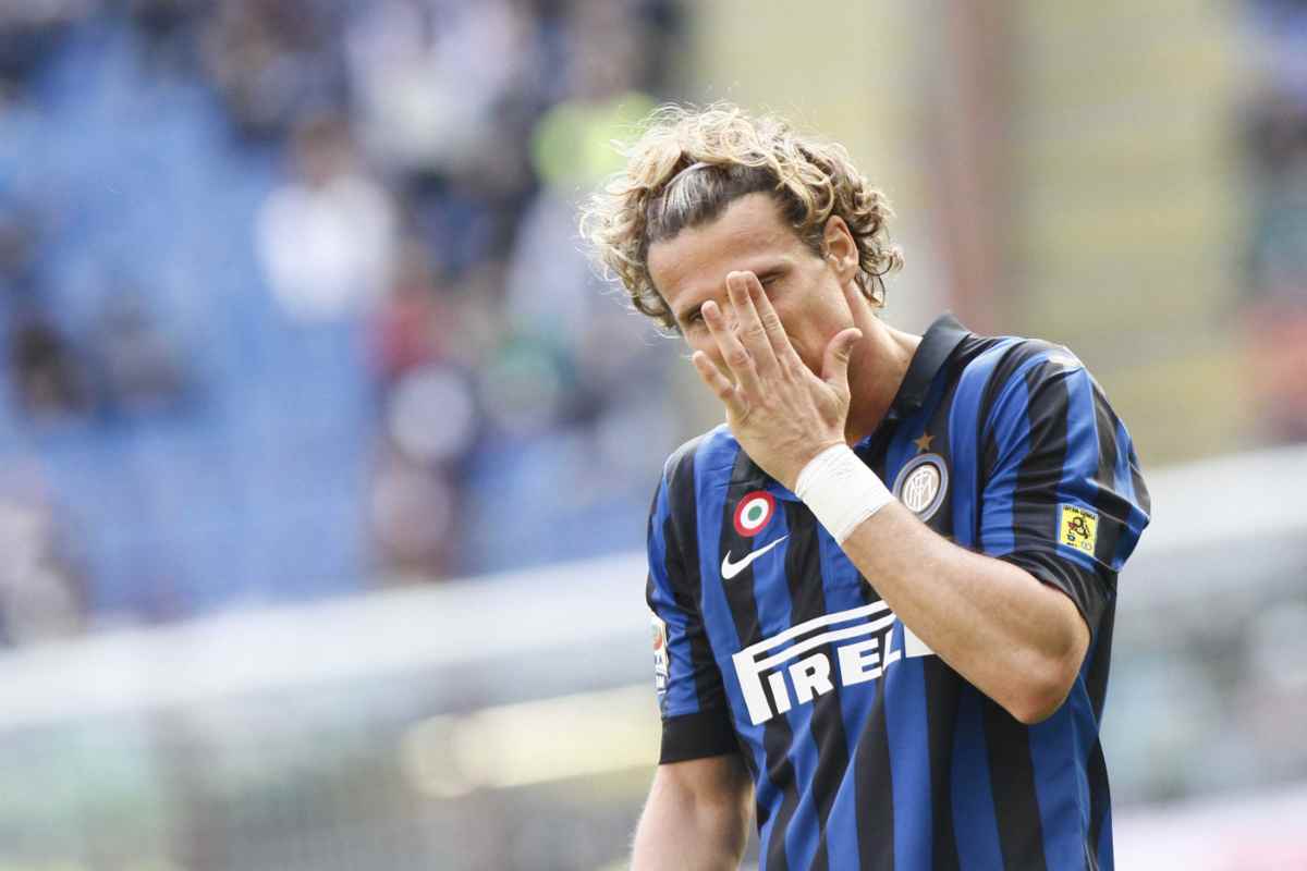 Forlan con la maglia dell'Inter