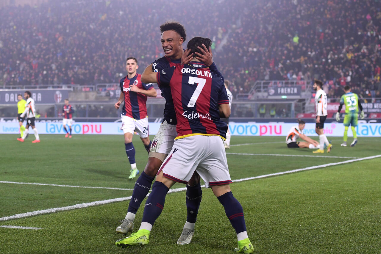 Riccardo Orsolini e Dan Ndoye (Photo by Alessandro Sabattini/Getty Images Via One Football)