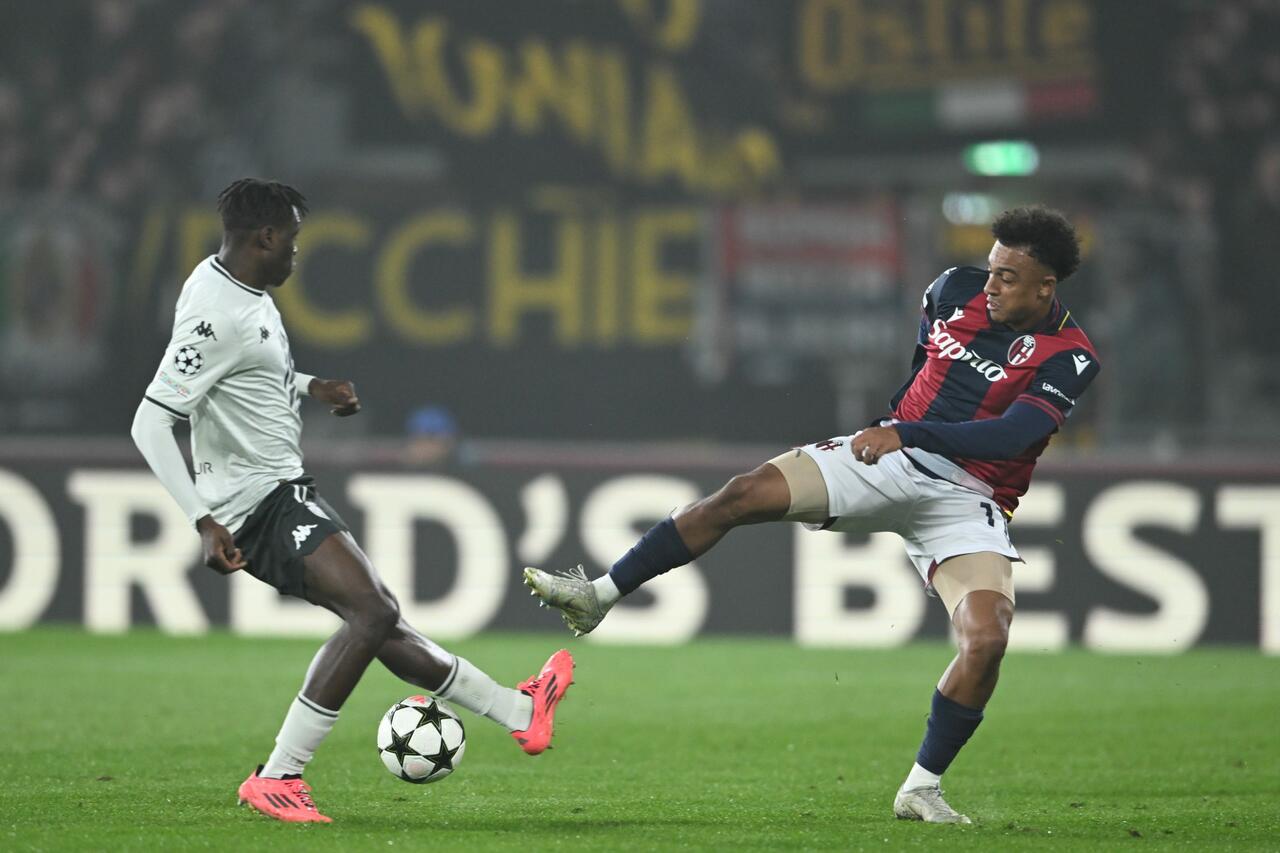 Dan Ndoye contro il Monaco (ph: bolognafc.it)