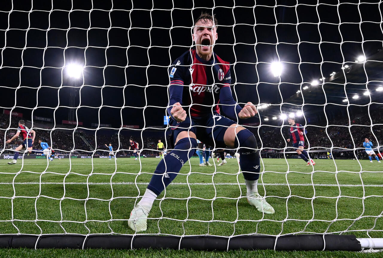 Sam Beukema (Photo by Alessandro Sabattini/Getty Images Via OneFootball)