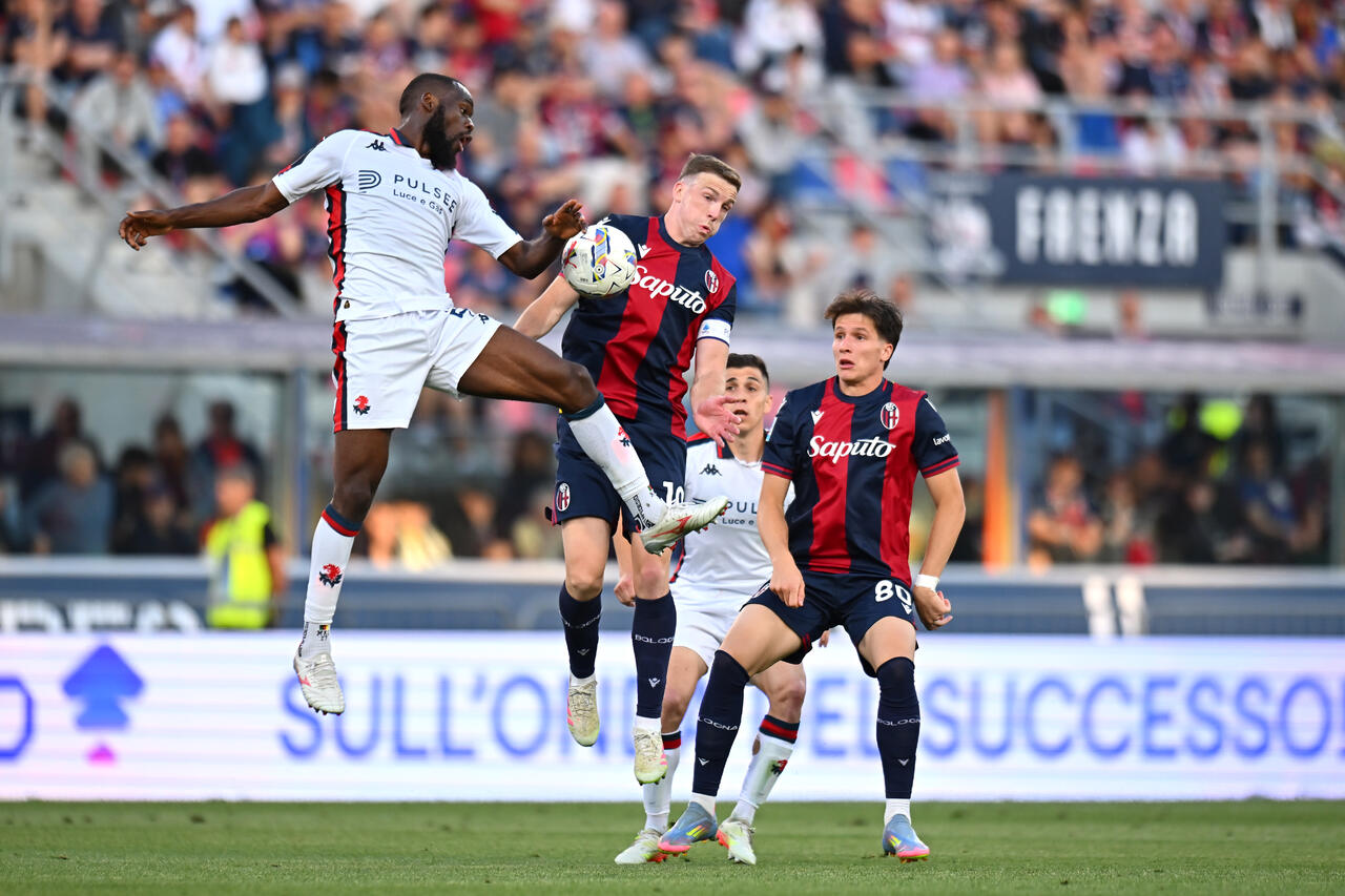 Lewis Ferguson e Jean Onana