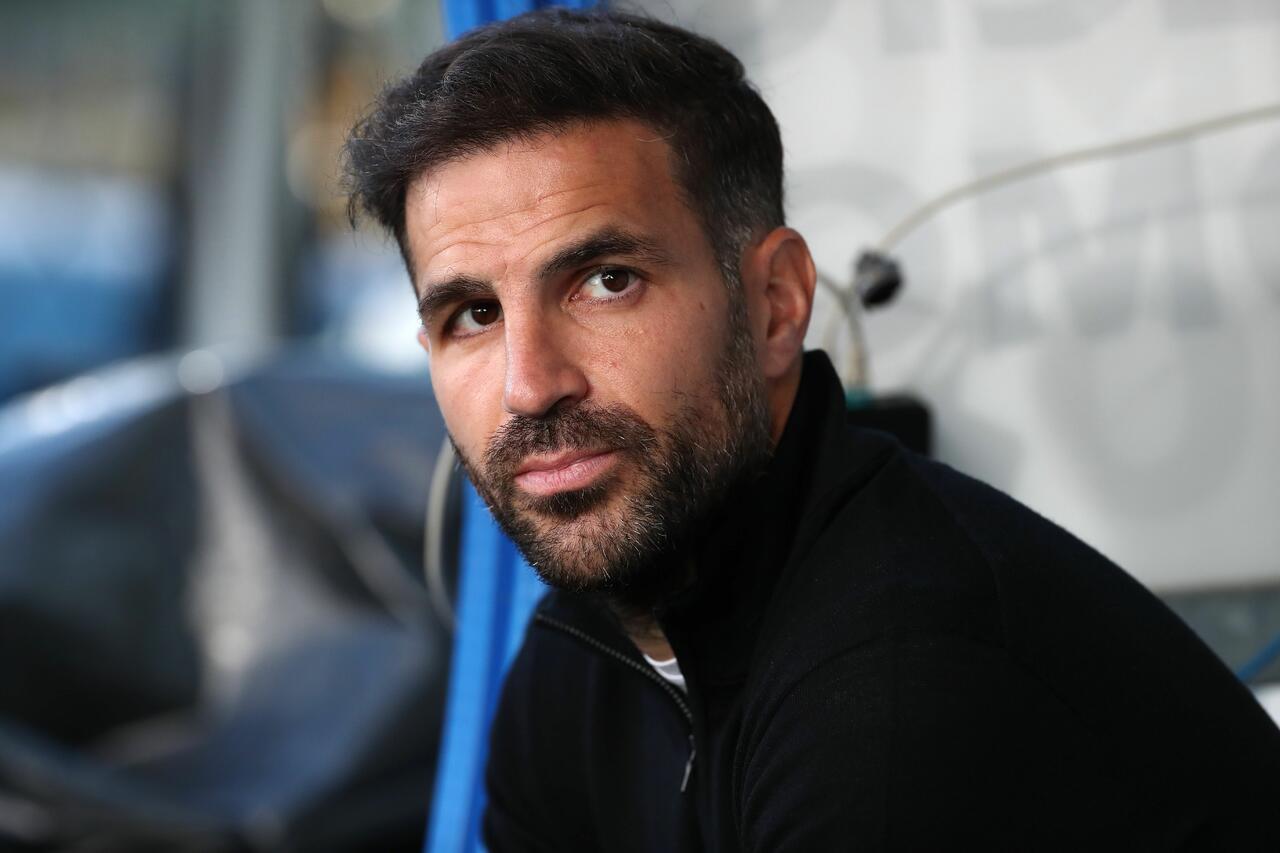 Cesc Fabregas sulla panchina del Como