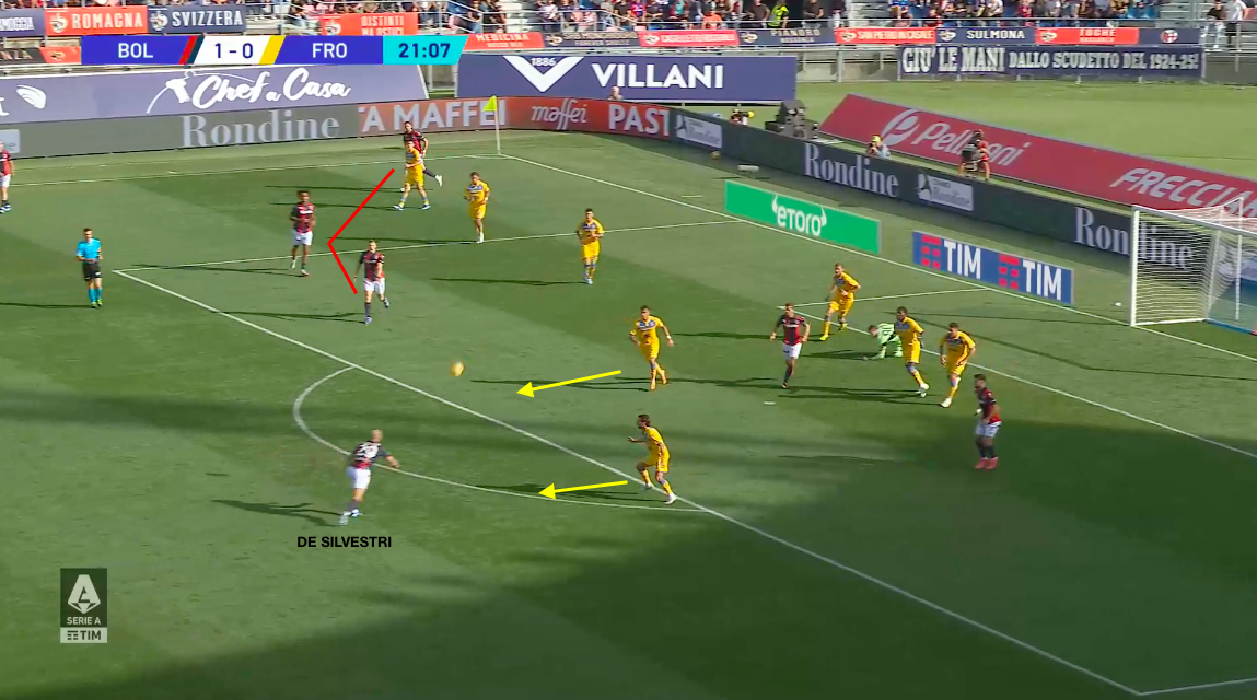 Il gol del raddoppio rossoblu con la ‘testata’ vincente di De Silvestri