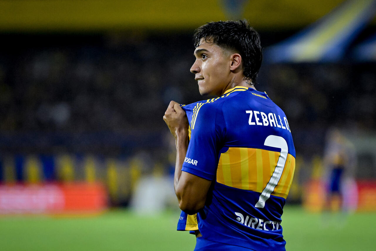 Exequiel Zeballos (Photo by Marcelo Endelli/Getty Images Via OneFootball)