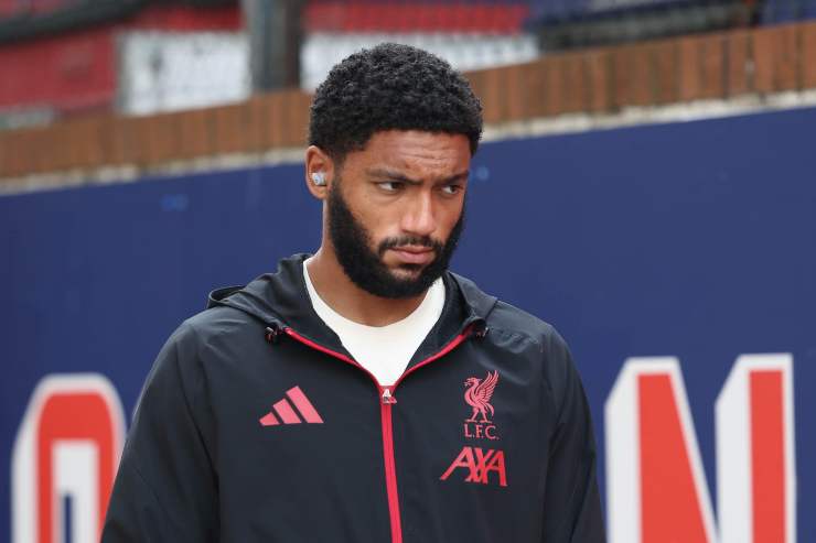 Joe Gomez in azione
