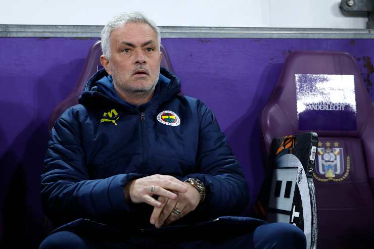 Mourinho in panchina