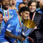 Giovanni Di Lorenzo con la Supercoppa Italiana