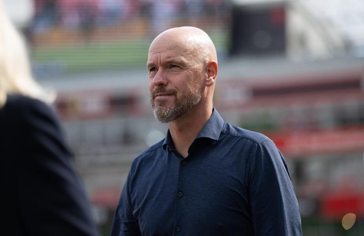 ten Hag sorridente